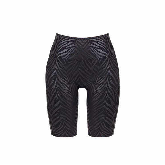 Spanx Faux Leather Bike Short in Metallic Zebra - Picture 4 of 6